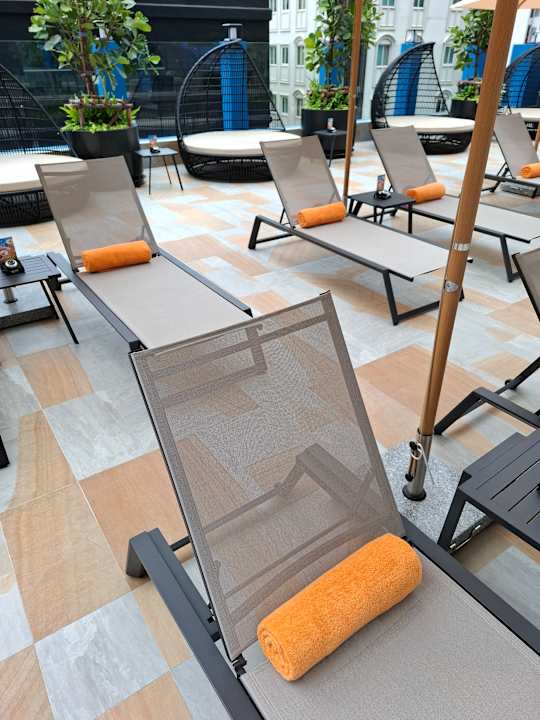 Pool Pipa Hotel Bangkok Sukhumvit 11