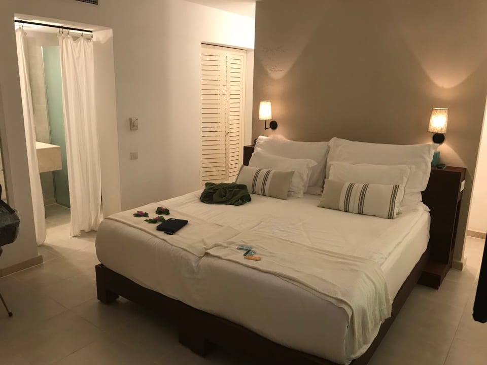 Zimmer Hillside Beach Club