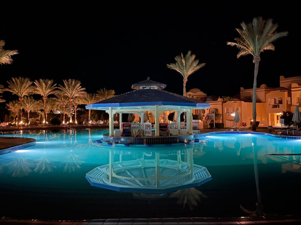 Pool Serenity Alpha Beach