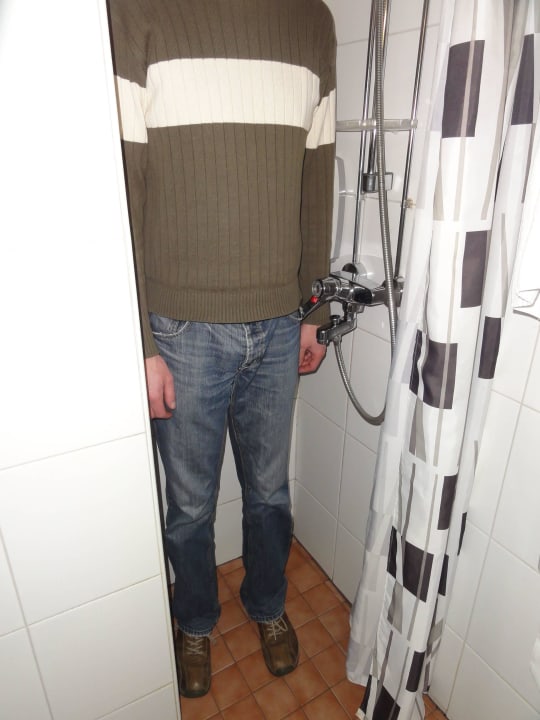 Mini-Dusche Hotel Aakenus