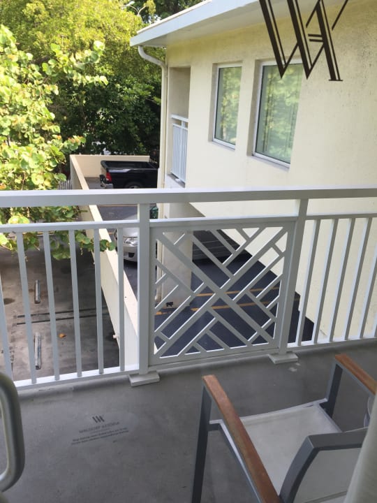 Kleiner Balkon Key West Studio The Reach Key West, Curio Collection by Hilton