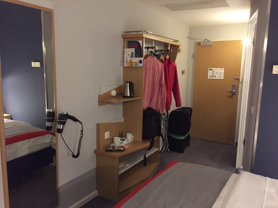 Zimmer Holiday Inn Express Frankfurt - Airport