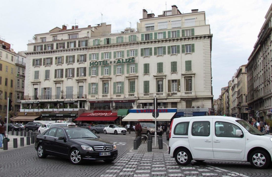 Street view Life Marseille Vieux Port