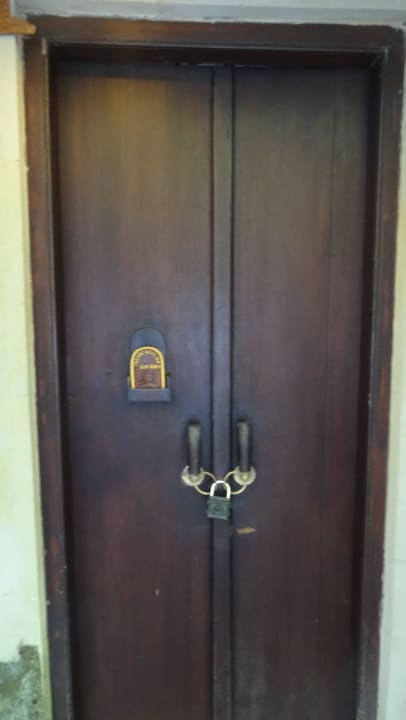 Unsere Eingangstüre Hotel Tjampuhan