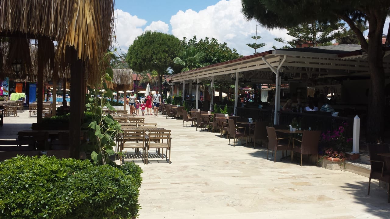 Poolbar Club Turtas Beach Hotel