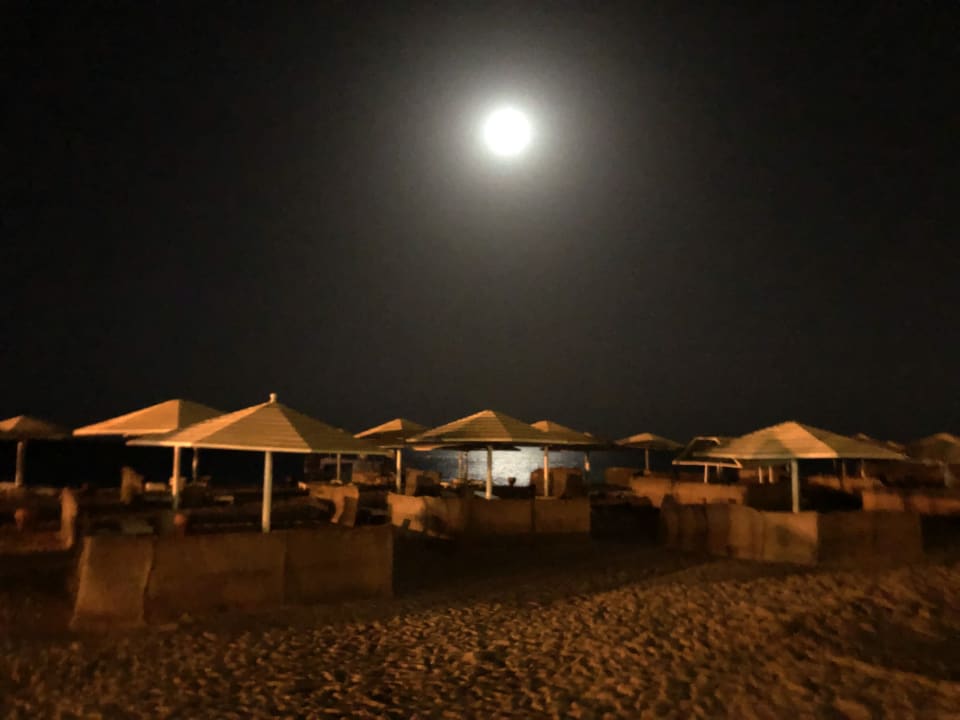 Strand Menaville Safaga