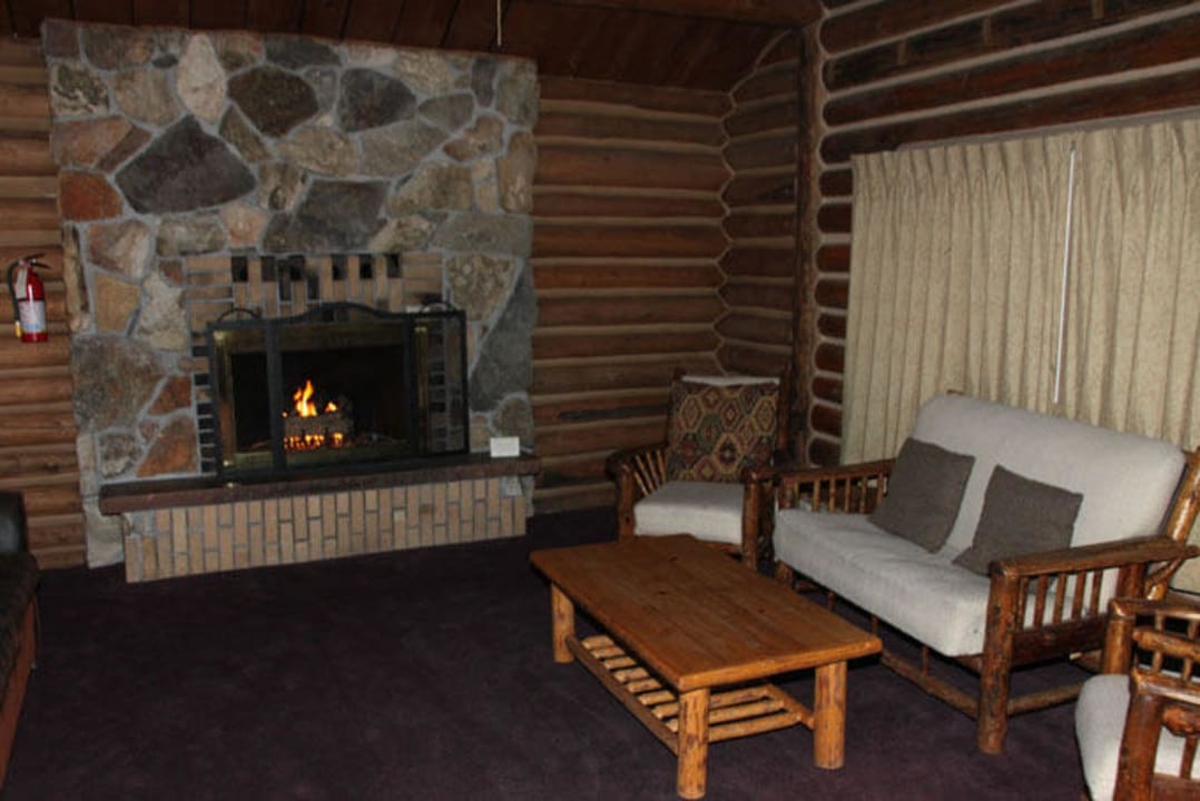 Teilansicht Wohnzimmer 179 Hotel Signal Mountain Lodge