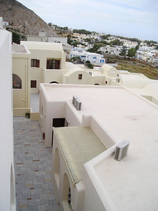 Hotel Epavlis - Blick auf die Durchgänge Hotel Epavlis