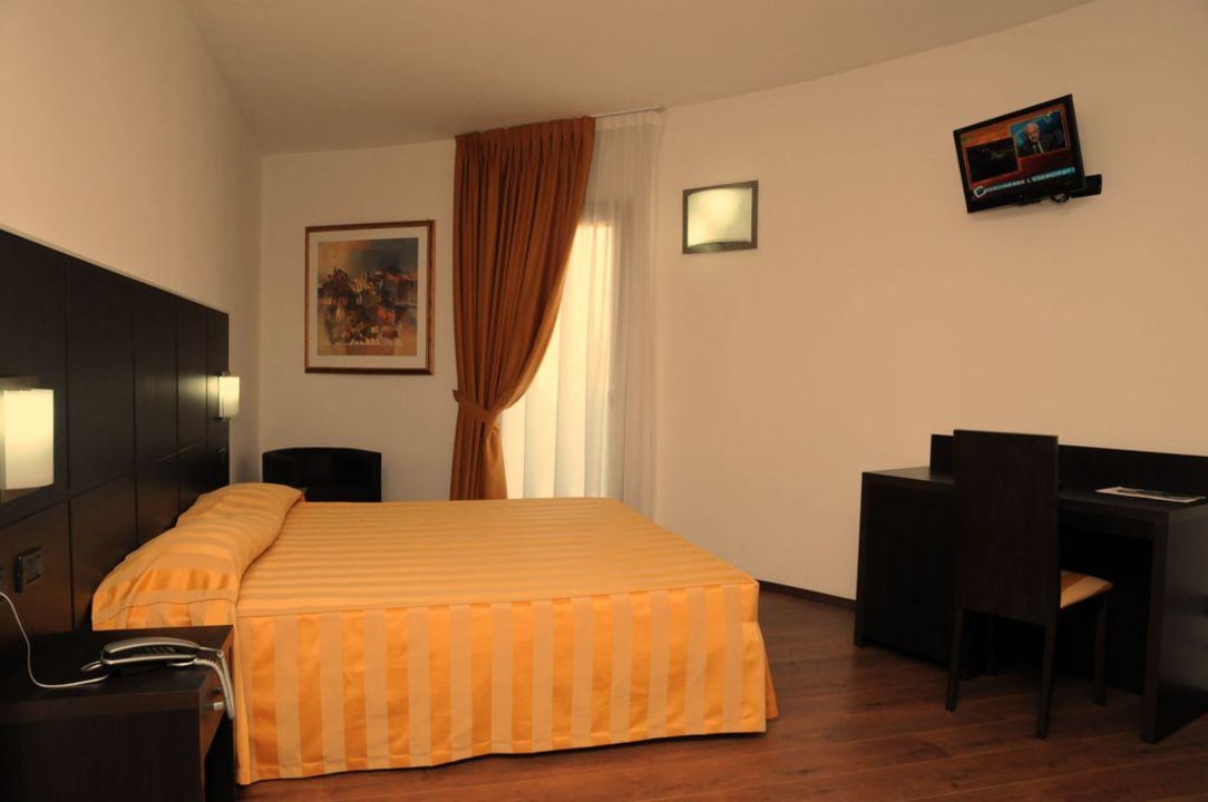 Camera Doppia Hotel Leon Bianco