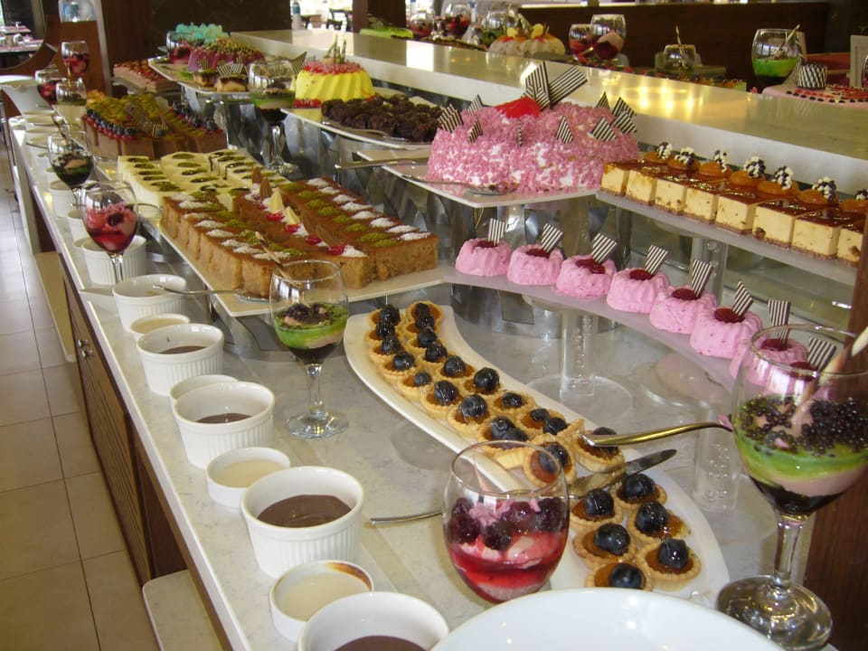 Dessertbuffet Ramada Resort Kusadasi & Golf