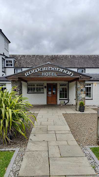 Außenansicht Rowardennan Hotel