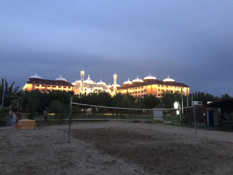 Außenansicht Royal Taj Mahal Hotel