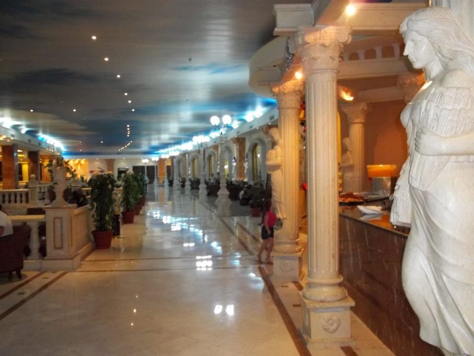 Widok na bar Hotel Titanic Palace