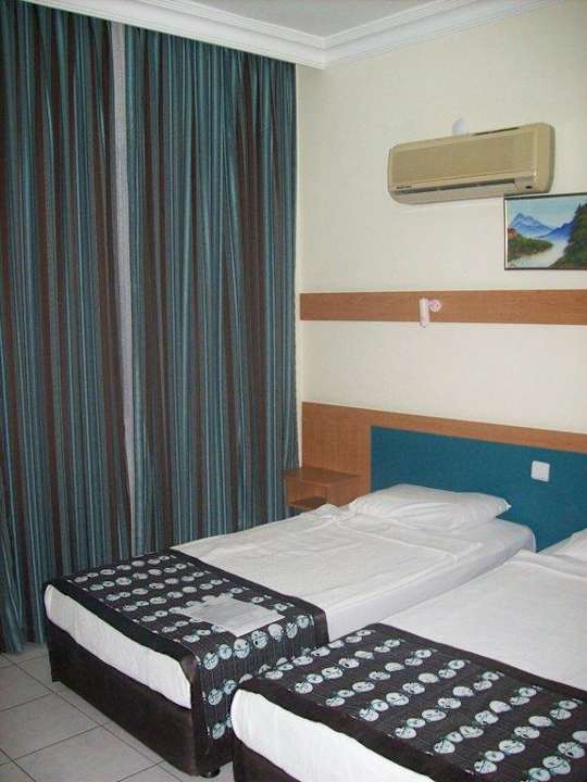 Unser Zimmer bei der Ankunft im Hotel Hotel Aslan City Kleopatra