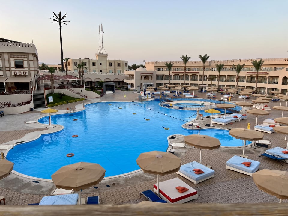 Pool Pickalbatros Royal Moderna Resort-Sharm El Sheikh