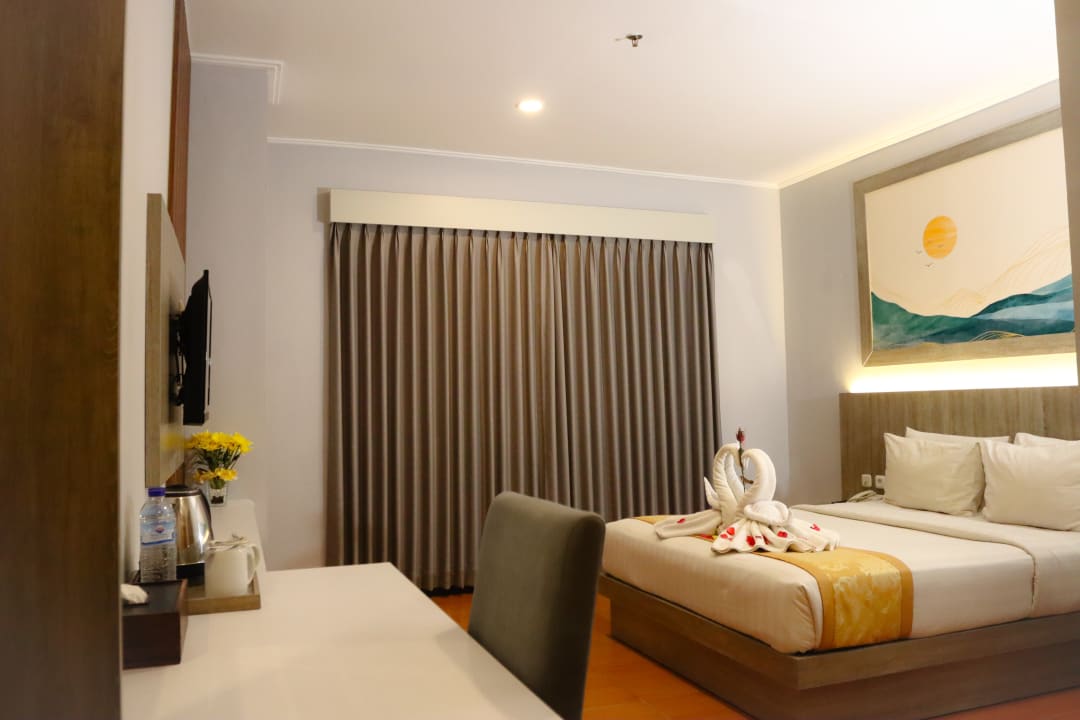 Zimmer Front One HK Resort Simpanglima Semarang