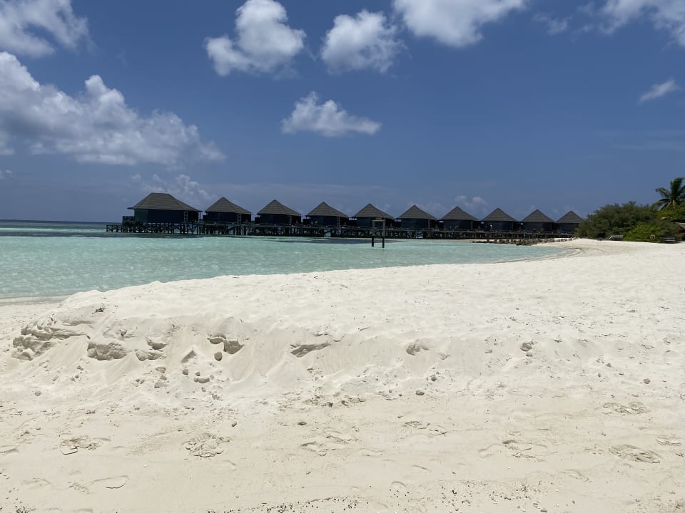 Strand Kuredu Island Resort & Spa