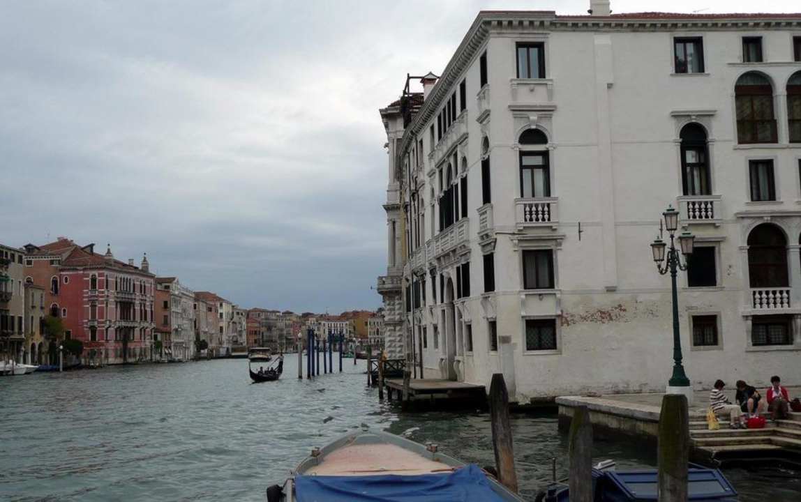 From San Stae vaporetto stop Hotel Palazzo Giovanelli e Gran Canal
