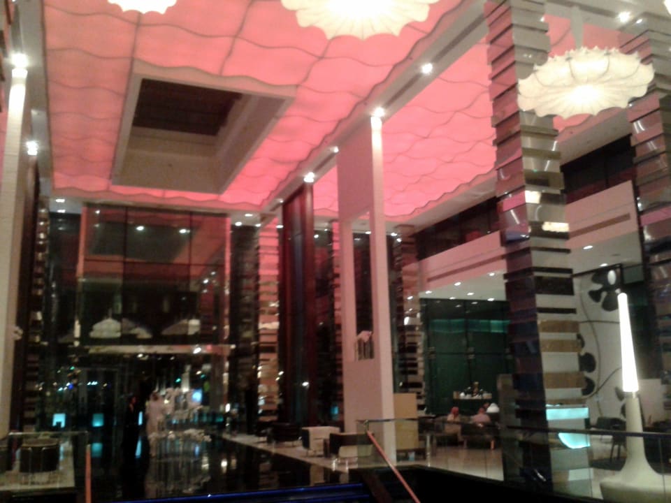 Farbspiele Fairmont Bab Al Bahr