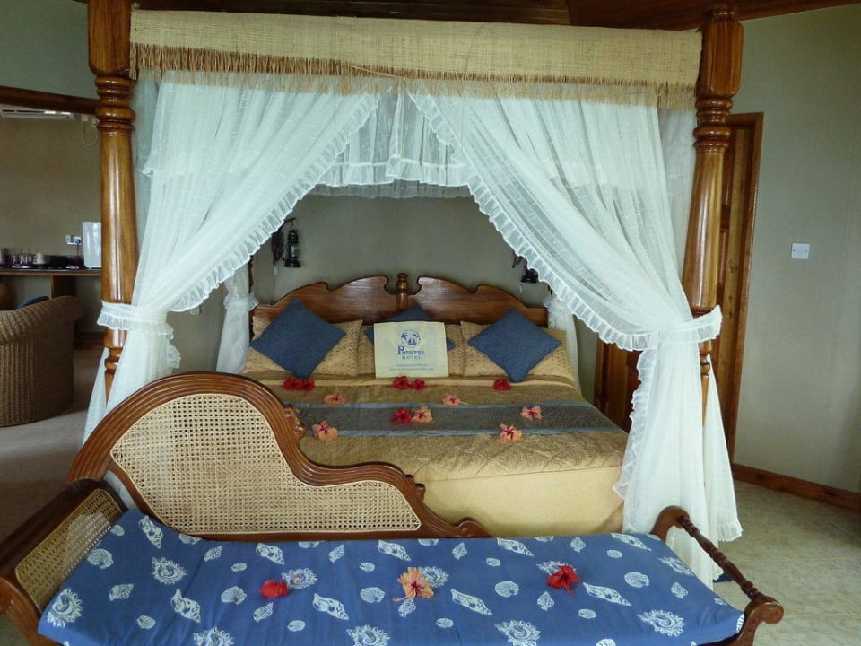 Bois Gayak -  Schlafzimmer Hotel Patatran Village