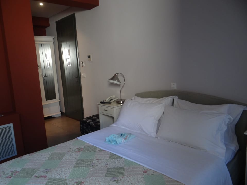 Bequemes Boxspringbett 160cm Hotel Familia