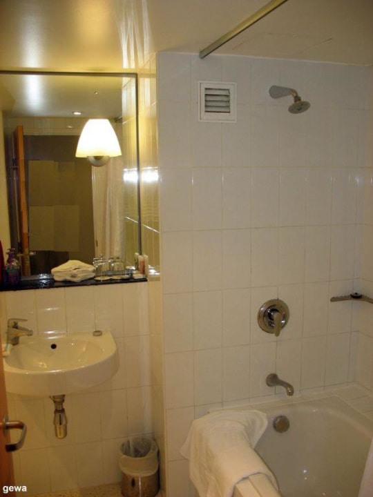 Helles Badezimmer Novotel Sydney Darling Square