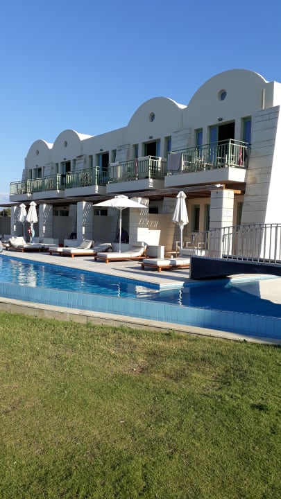Außenansicht Giannoulis - Grand Bay Beach Resort