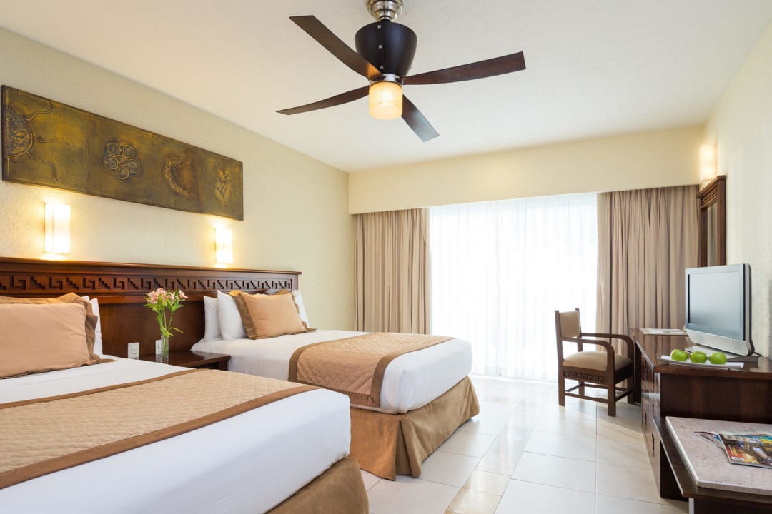 Habitación BlueBay Grand Esmeralda