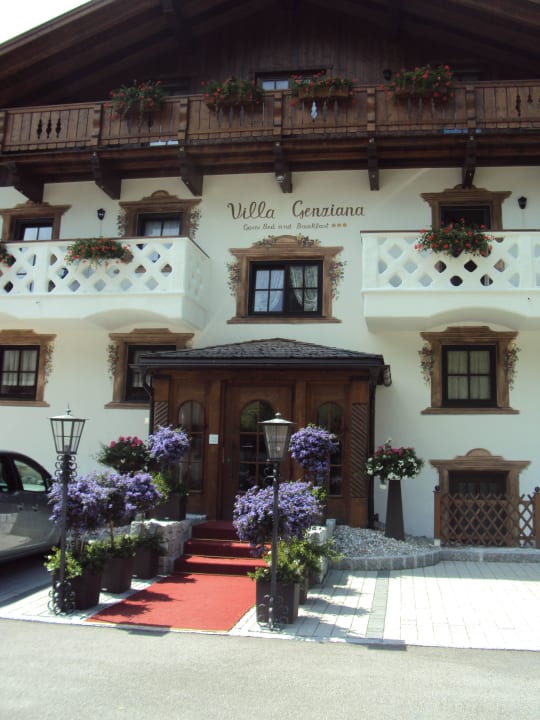 Eingangsbereich Garni Enzian