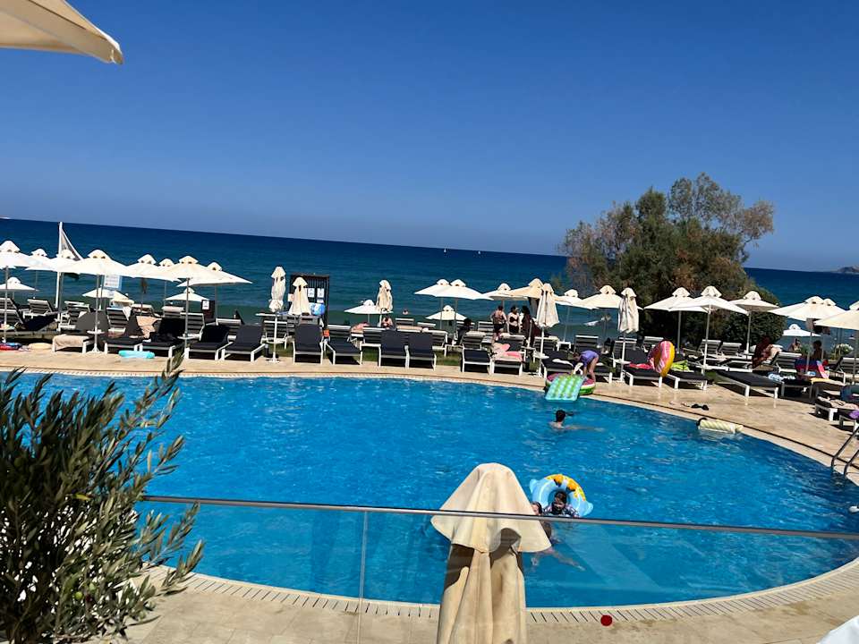 Pool Kiani Beach Resort Family All Inclusive