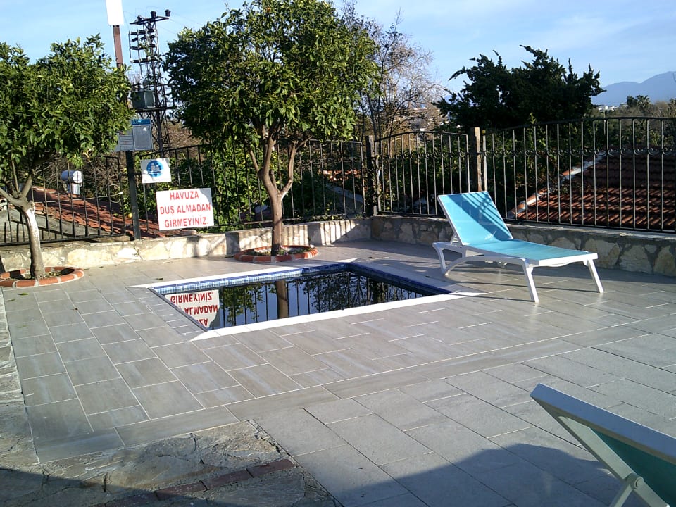 Pool Leda Beach Hotel