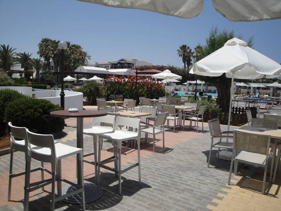 Beachbar Annabelle Beach Resort