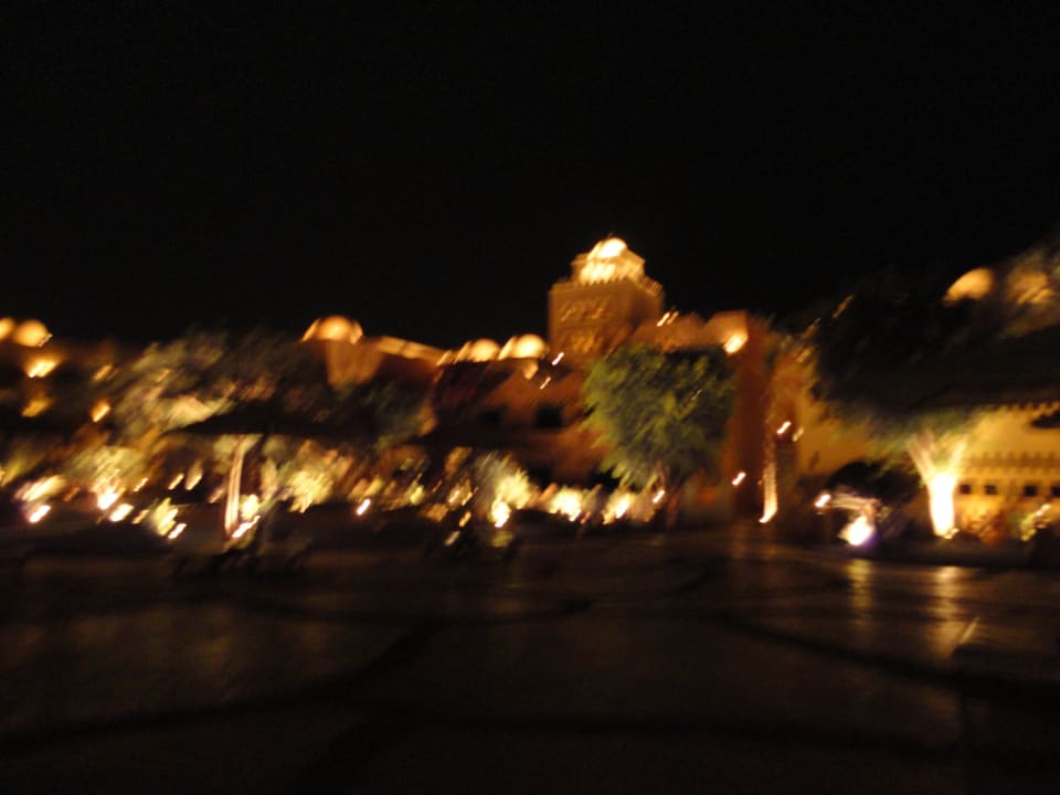 Abends beleuchtet Grand Makadi