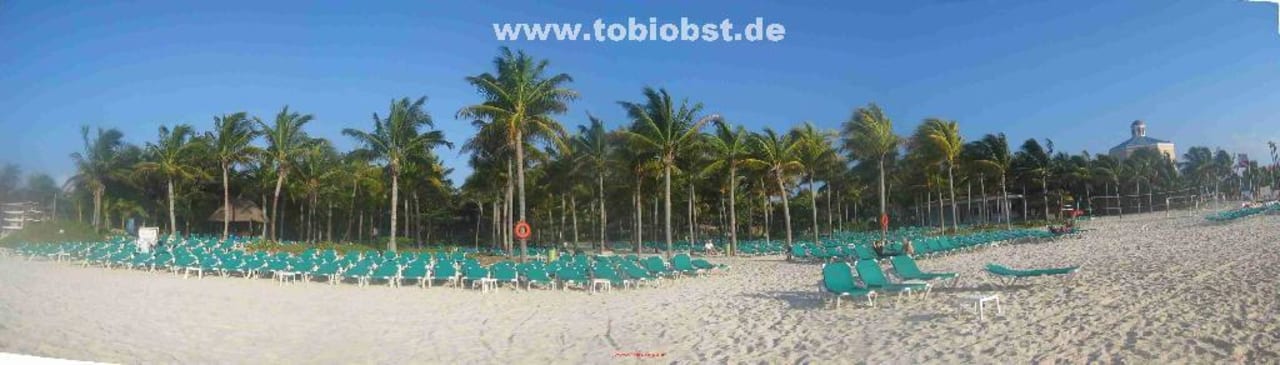 Panoramabild vom Strand Hotel Riu Playacar