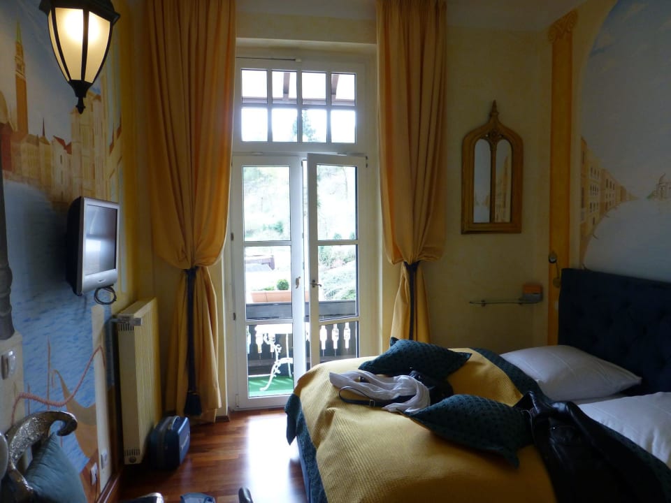 Blick in unsere Zimmer PARK VILLA zentral am Mittelrhein