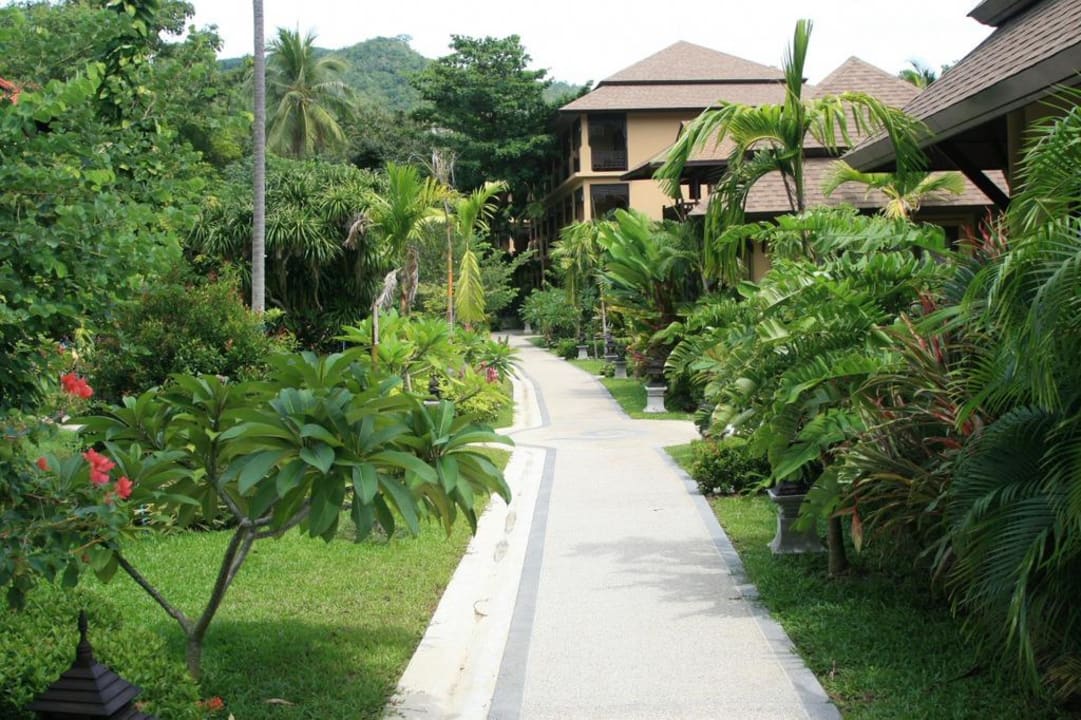 Blick zum New Grand Deluxe Building The Fair House Beach Resort