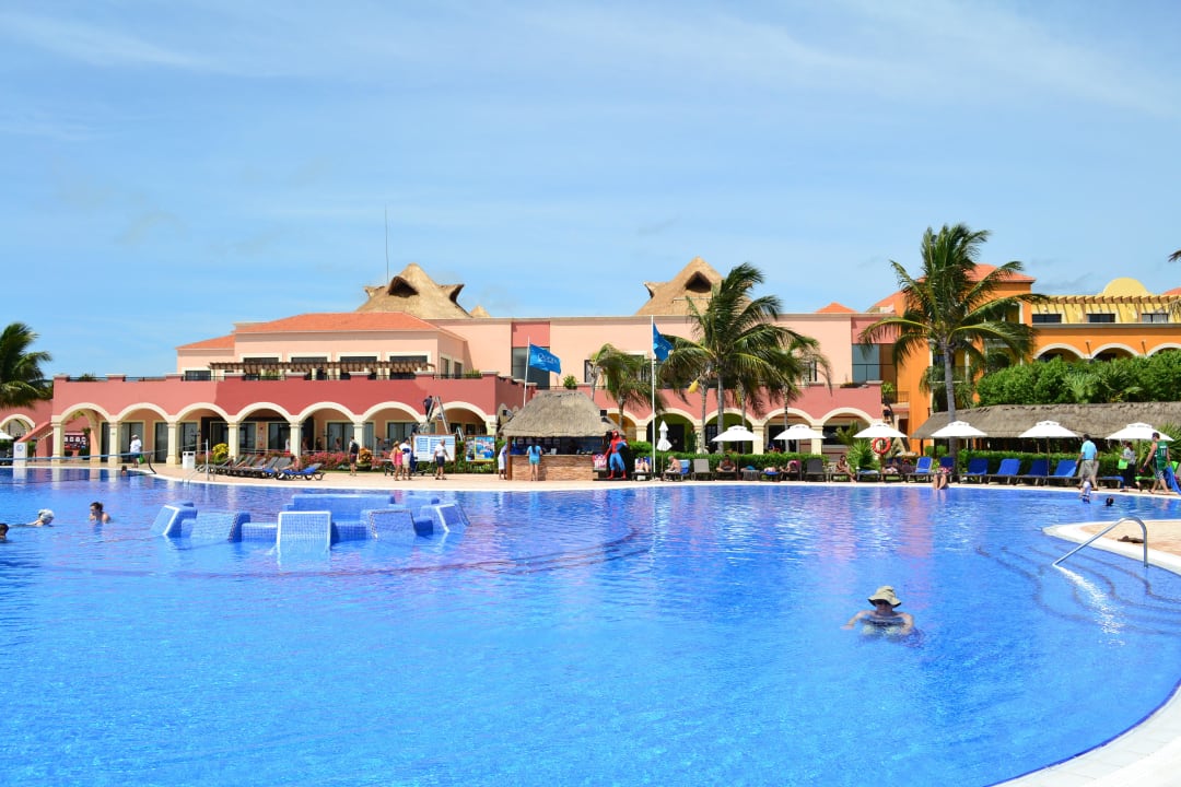 Welch ein herrlicher Pool Ocean Coral & Turquesa by H10