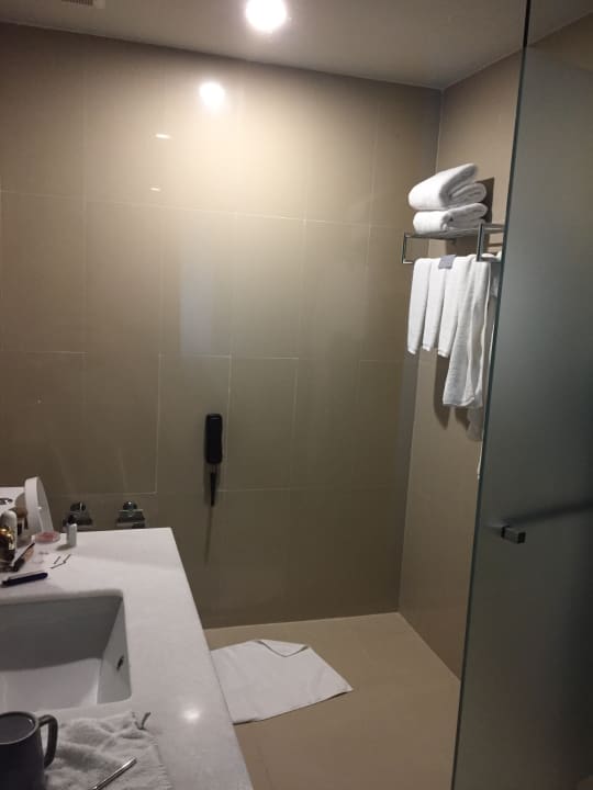 Grosszügiges Badezimmer X10 Khaolak Resort