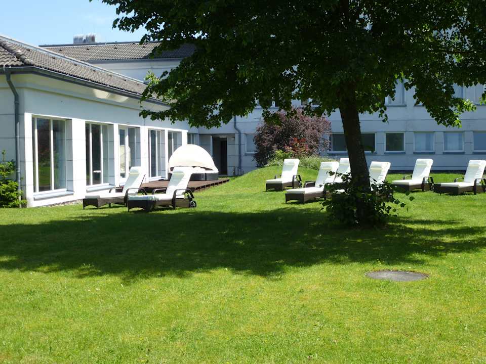 Außenliegewiese Hotel Wartburg