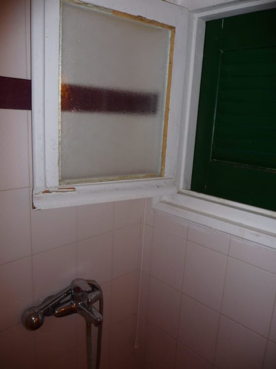 Łazienka w pokoju Lido Corfu Sun Hotel