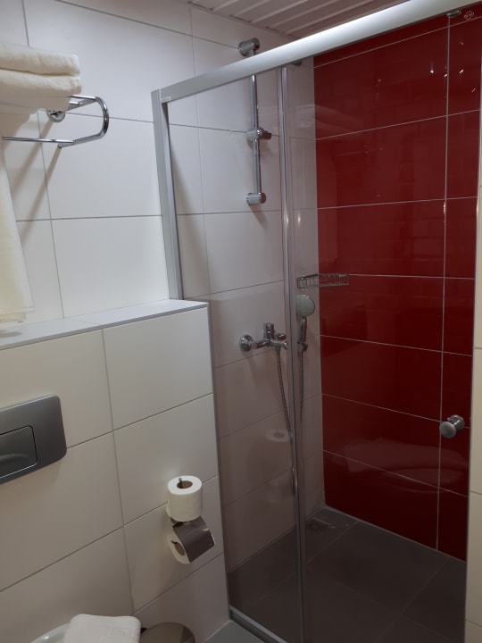 Zimmer Ramira City Hotel