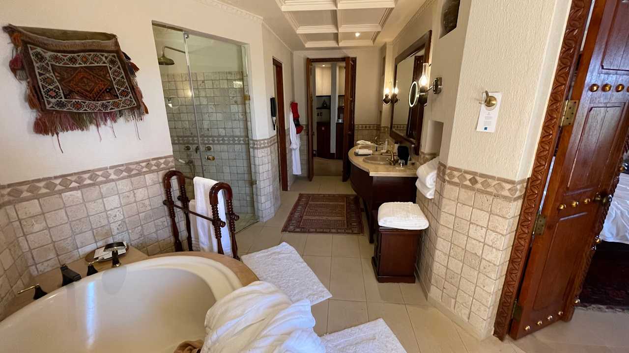 Zimmer Al Maha, A Luxury Collection Desert Resort & Spa