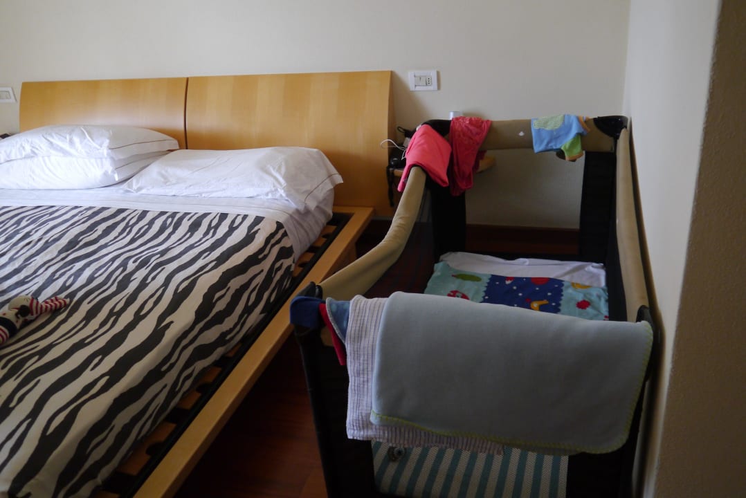 Mit Babybett :-) Garda Hotel Forte Charme