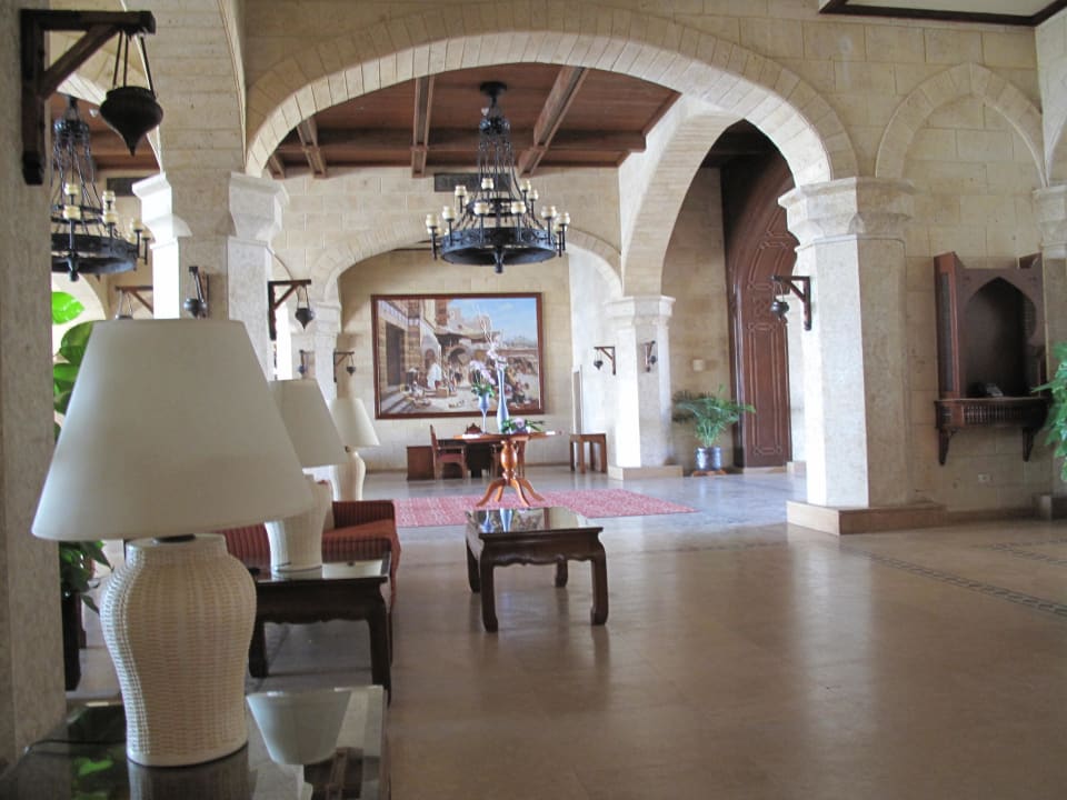 Riesengrosser Eingangsbereich Hotel Kempinski Soma Bay