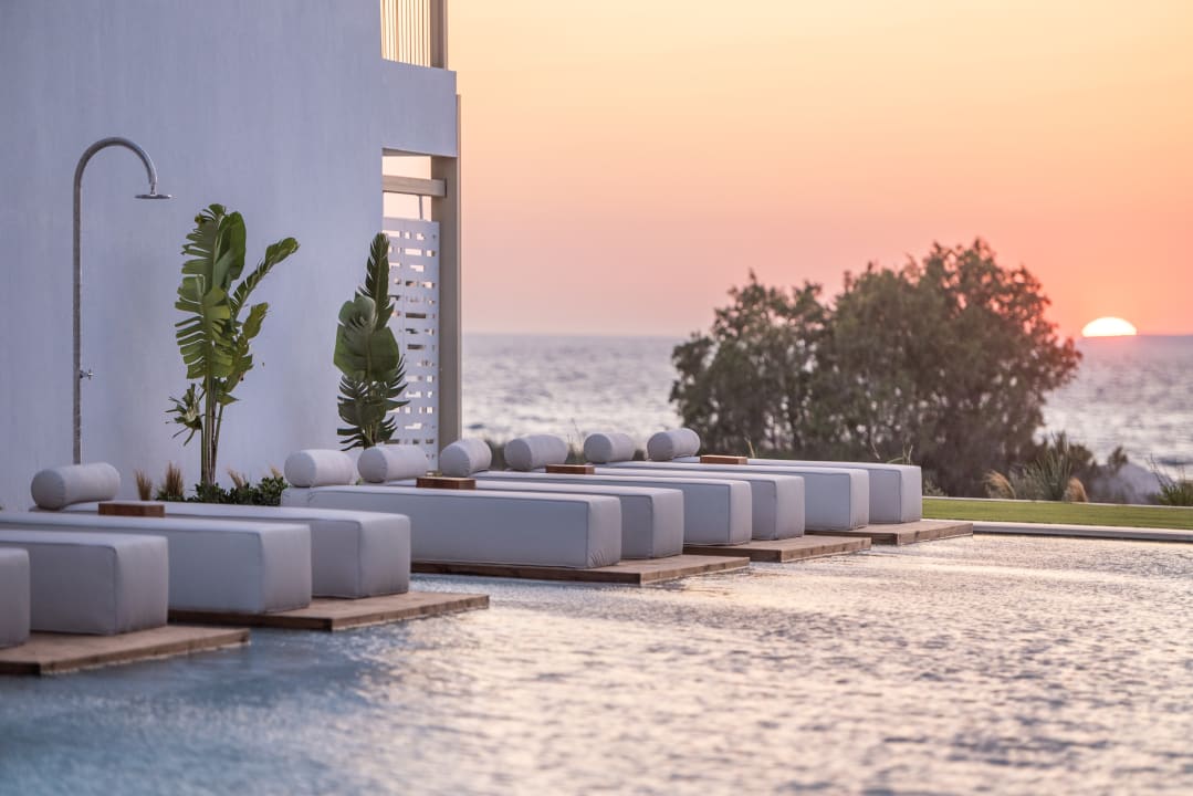 Pool Paralos Kyma Dunes