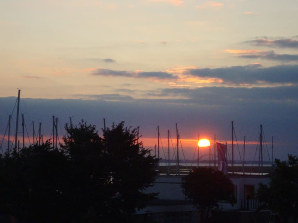 Sonnenaufgang vom Balkon aus Hotel Seestern Heiligenhafen