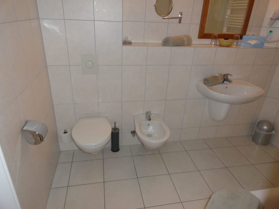 Bad in der Suite Hotel Ampervilla