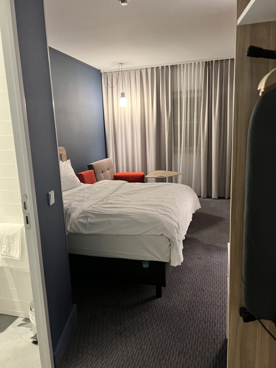 Zimmer Holiday Inn Express Frankfurt - Airport