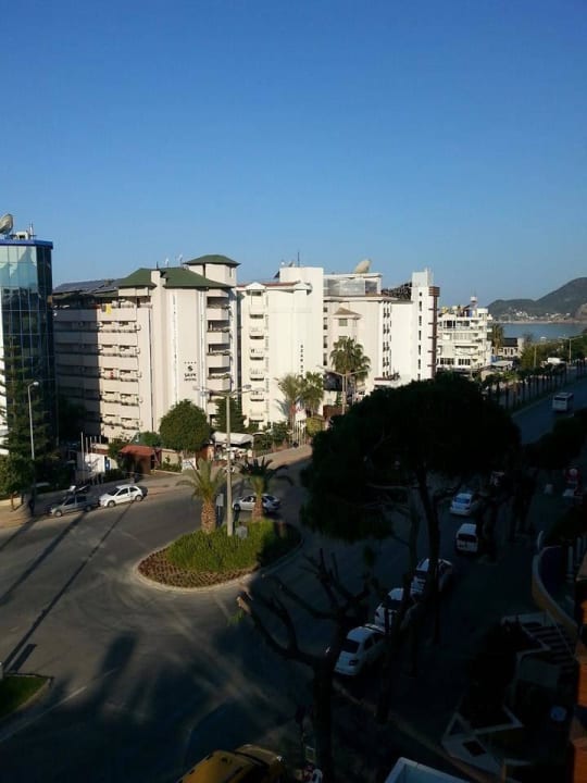 Vom Balkon im 4. Stock Kleopatra Blue Hawai Hotel