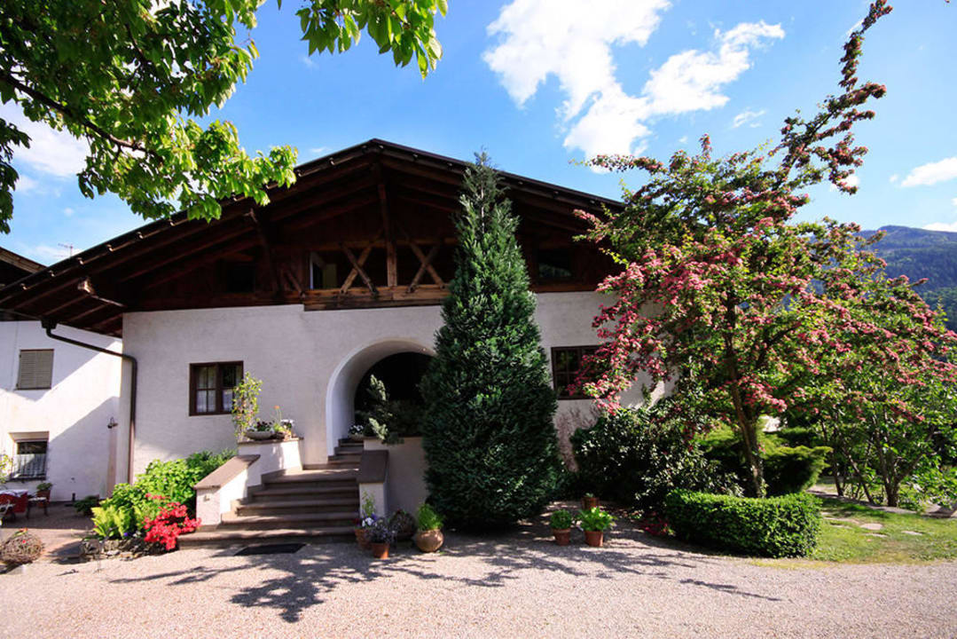 Unser renovierter Bauernhof inmitten von Obst -un Apartments Gasserhof